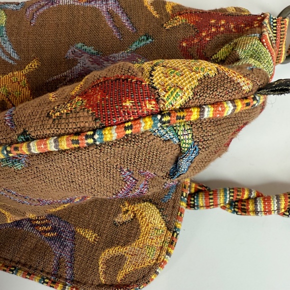 Laurel Burch Sun N Sand “Spirt of the Red Horse" Tapestry Shoulder Bag - Picture 10 of 15